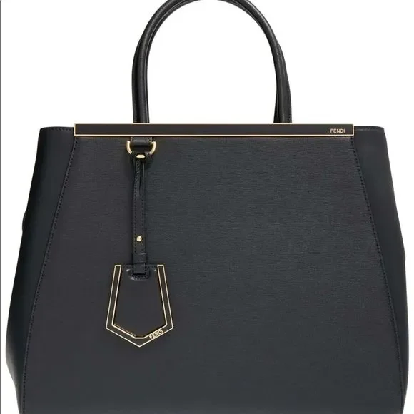 Fendi - Picture 2 of 6